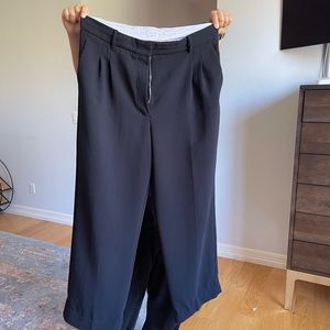 Wilfred
The Effortless Pant Size 14